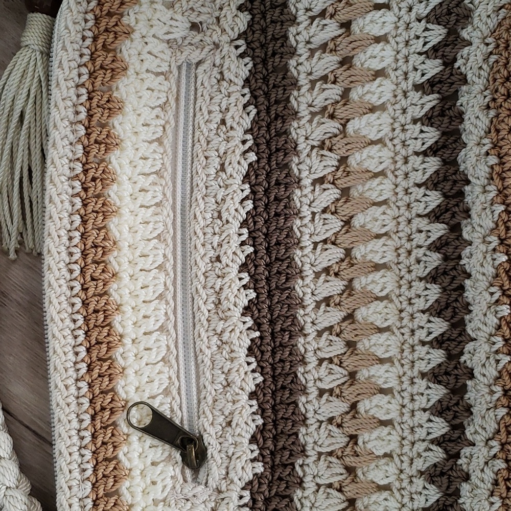 Croft and Barrow Crochet Purse - Picture 2 of 7